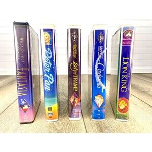 Disney VHS lot Of 5 - Fantasia, Peter Pan, Lady & Tramp, Cinderella. Lion King
